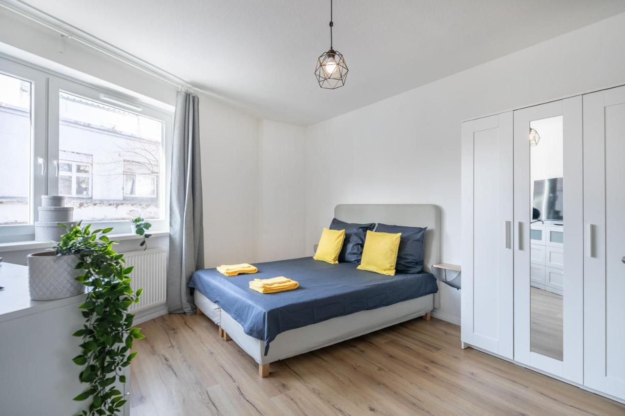 Modern Apartment for 6 close to the Schanzenviertel - Unit 2 Hamburg Exterior foto