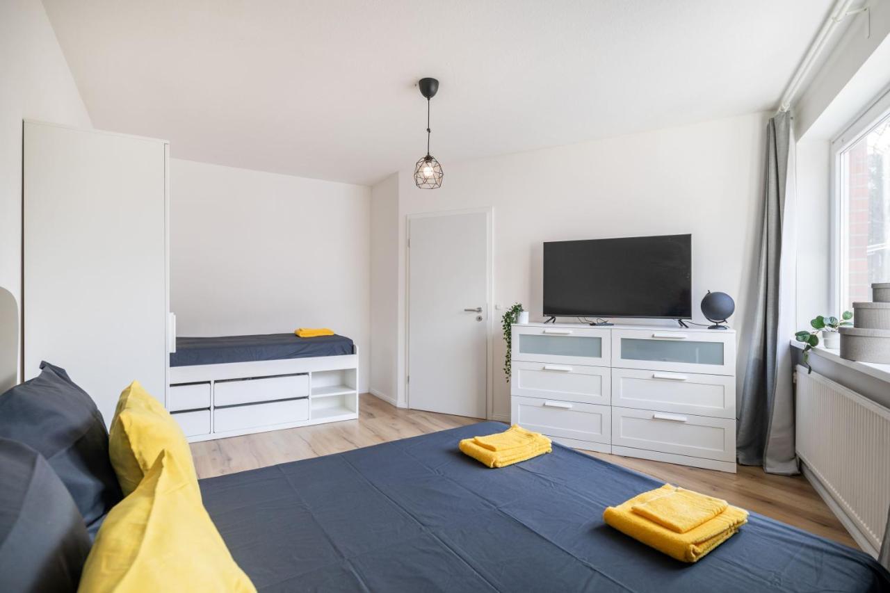 Modern Apartment for 6 close to the Schanzenviertel - Unit 2 Hamburg Exterior foto